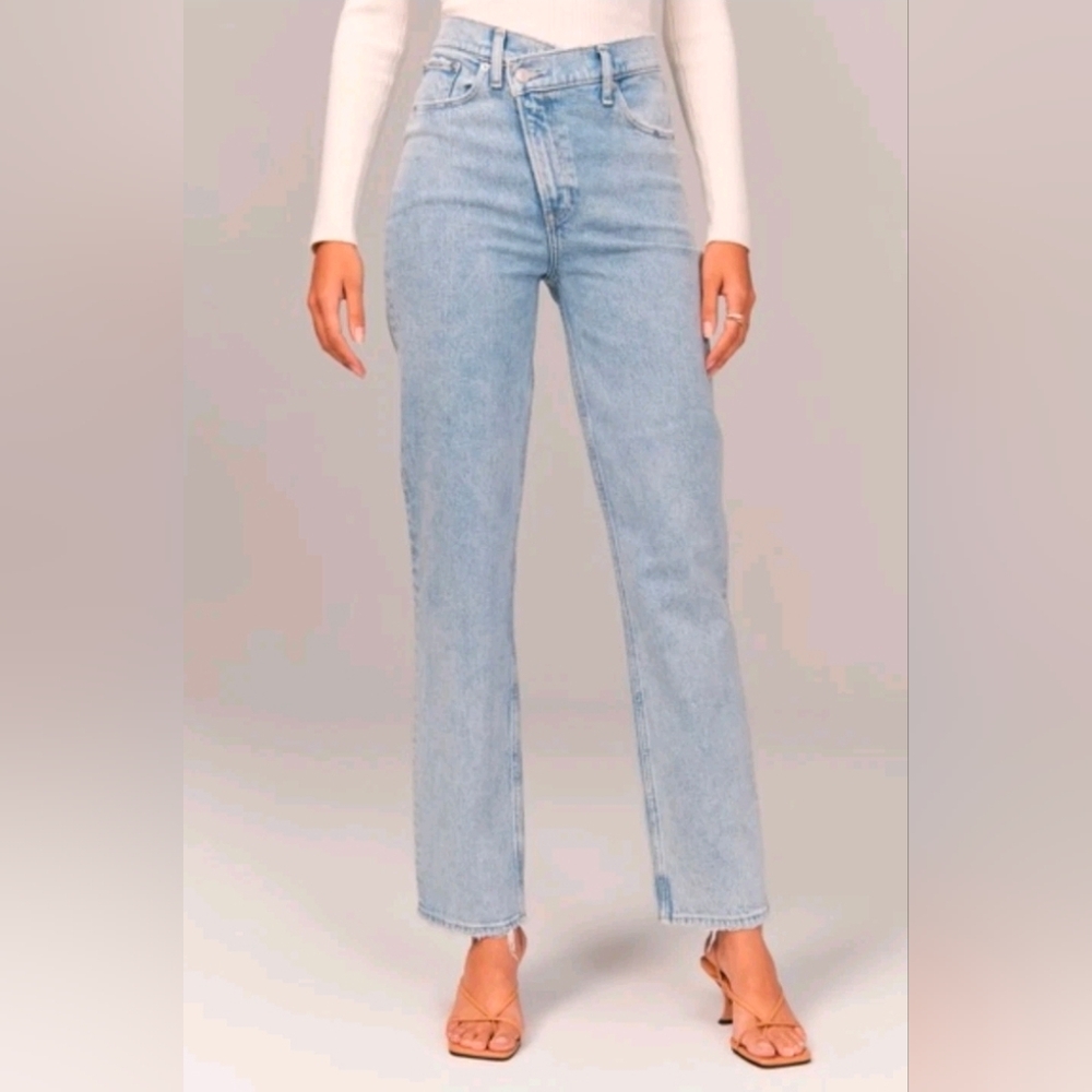 Abercrombie & Fitch the 90's straight ultra high rise stretch jeans